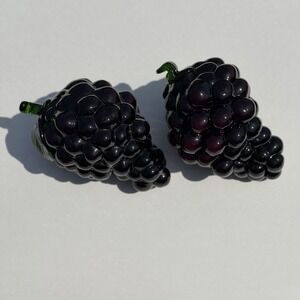RARE ANTIQUE GERMAN BLOWN GLASS Deep Purple GRAPE KUGEL Glass Leaves Great Shape